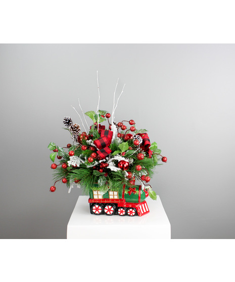 Buffalo Check Train brings timeless holiday cheer with a nostalgic nod to classic Christmas décor.