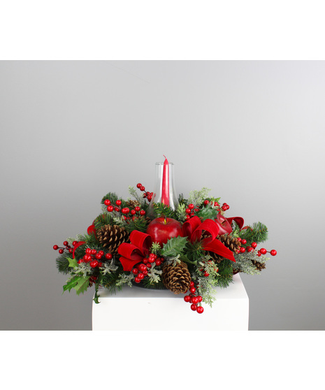 Orchard Light brings cozy, countryside charm to the table with a warm, candlelit glow. 