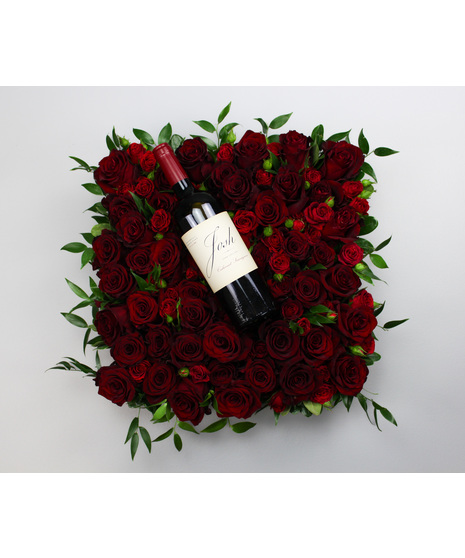 Bed of Roses is an indulgent and luxurious floral gift crate created to make a breathtaking impression.