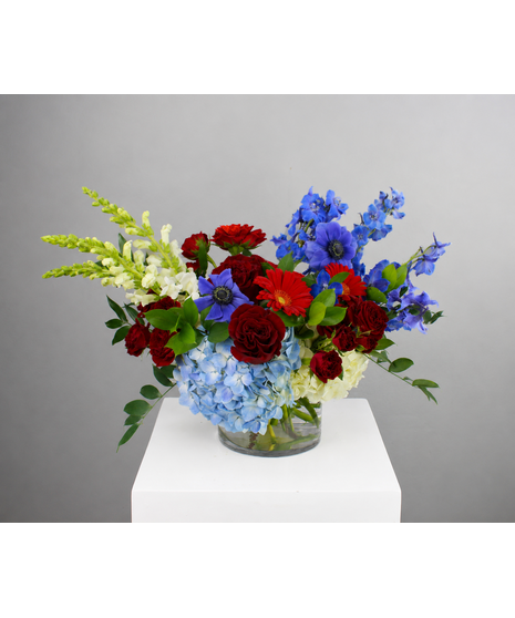 Experience the essence of the American Dream with our patriotic 'American Dream' floral arrangement.