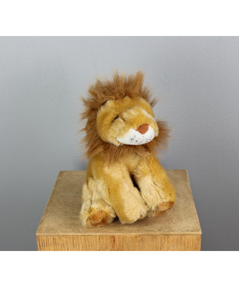 Meet Leo the Lion, the cuddly king of the plush jungle!