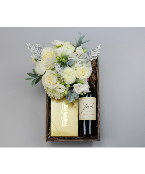 Indulge in the elegance of the season with our Winter Royal Treatment gift crate.