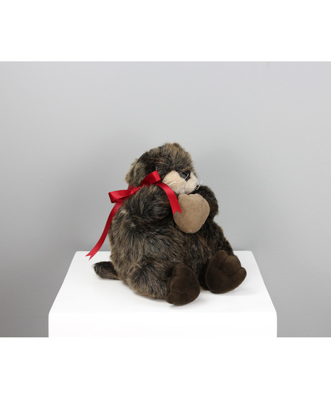 Say “I love you” in the most adorable way with My Otter Half—a cuddly otter plush that’s all about love and togetherness.