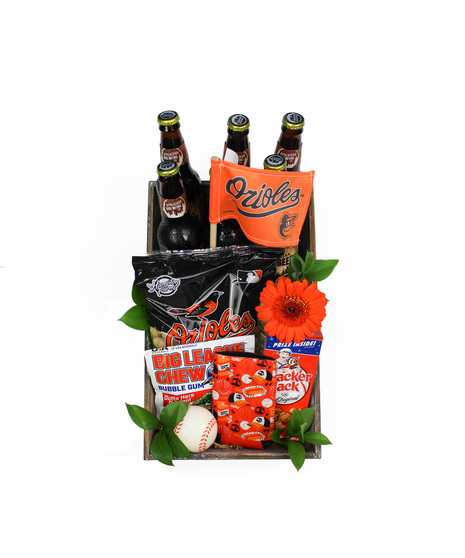 Step up to the plate with this nostalgic, baseball-themed gift crate that’s perfect for Orioles fans and lovers of America’s favorite pastime.