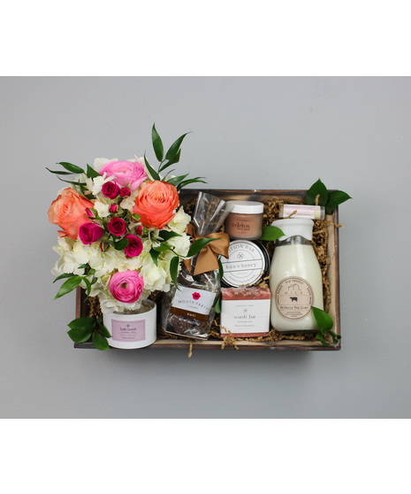 Pamper Yourself, Hon, is a thoughtfully curated gift designed for relaxation, comfort, and well-deserved self-care.